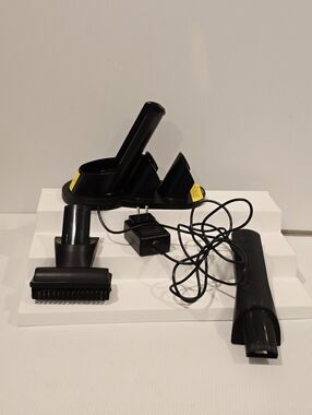 Shark Wandvac Power Pet Cordless Handheld Vacuum Docking Station and Accessories